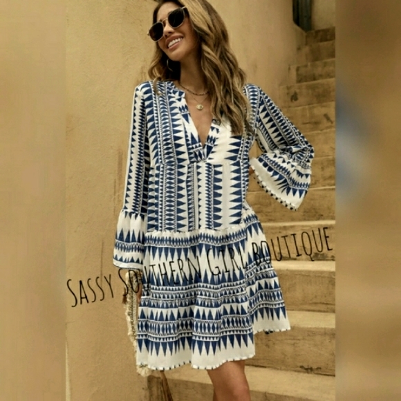 Sassy Southern Girl Boutique Dresses & Skirts - ⭐🆕Boho Navy and white Aztec print babydoll dress